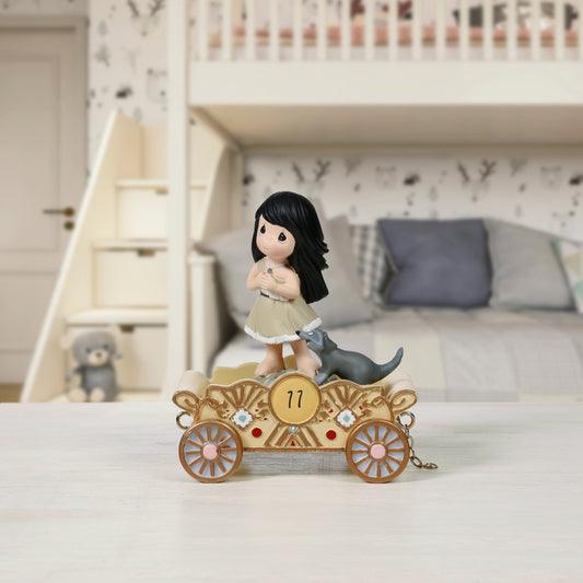 Disney Birthday Parade Listen To Your Heart, Age 11, Figurine