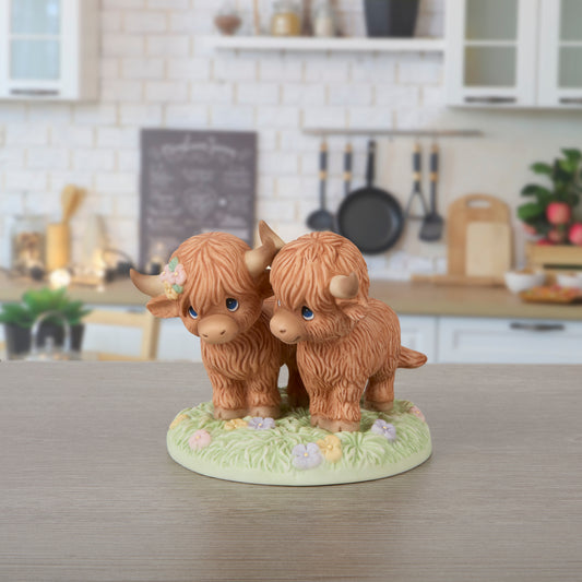 Id Travel The Highlands To Be With You Figurine