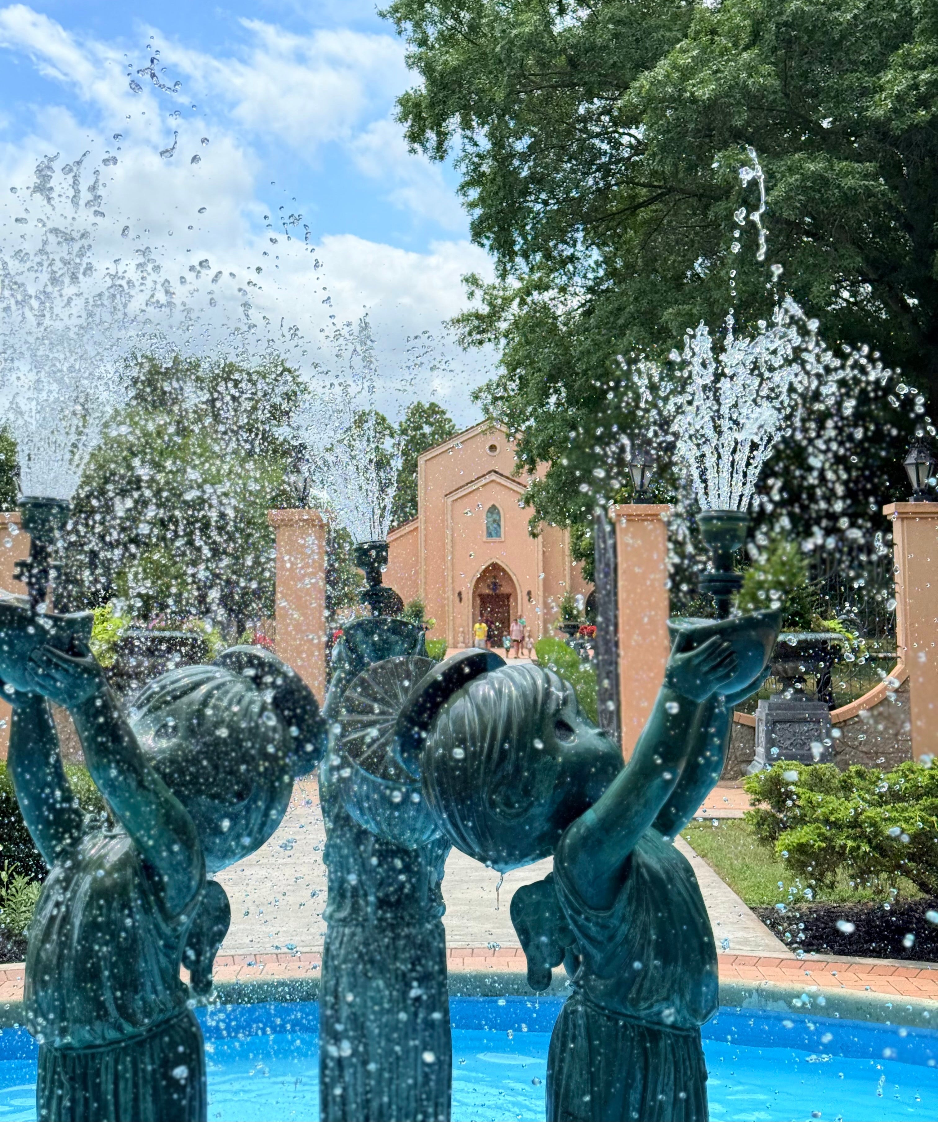 Visit – Precious Moments Chapel